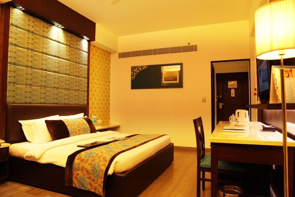 Country Inn & Suites Haridwar Exterior photo