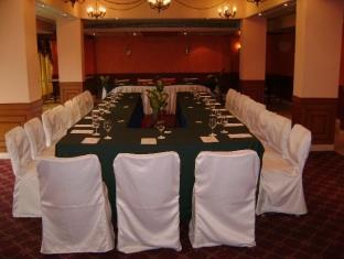 Country Inn & Suites Haridwar Exterior photo