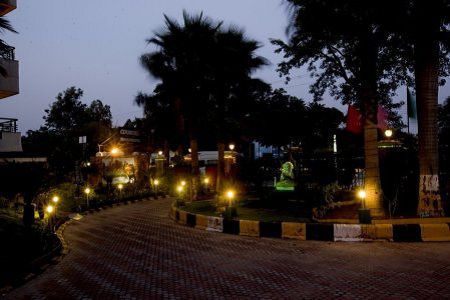 Country Inn & Suites Haridwar Exterior photo